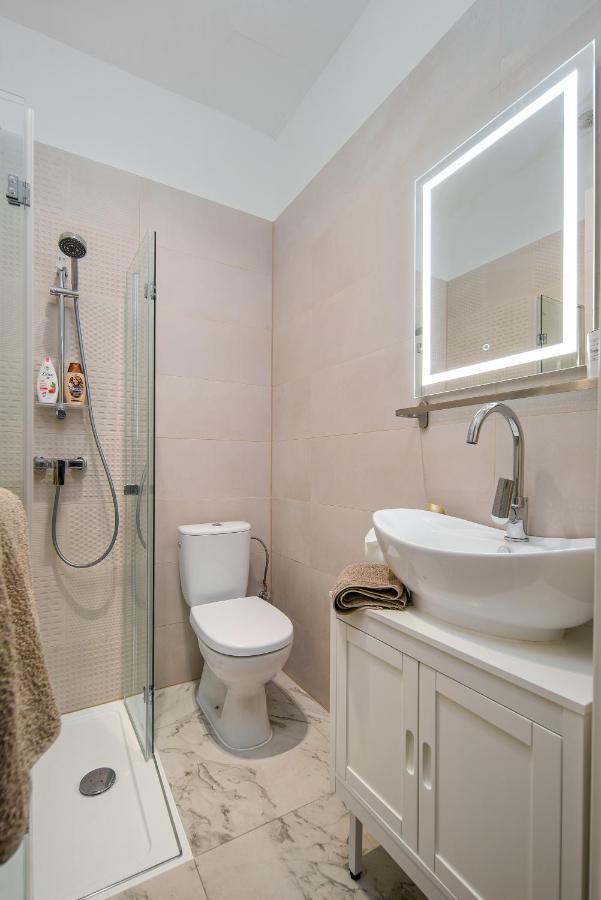 Charming & Design Apartment Budapest Bagian luar foto